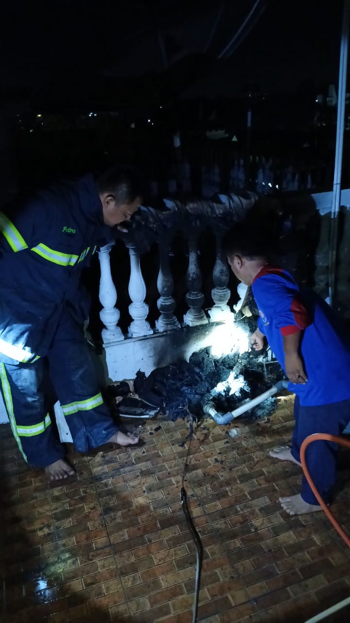 kebakaran Dinamo Pompa Air di rumah warga yang beralamat di  Jl. Sutomo I