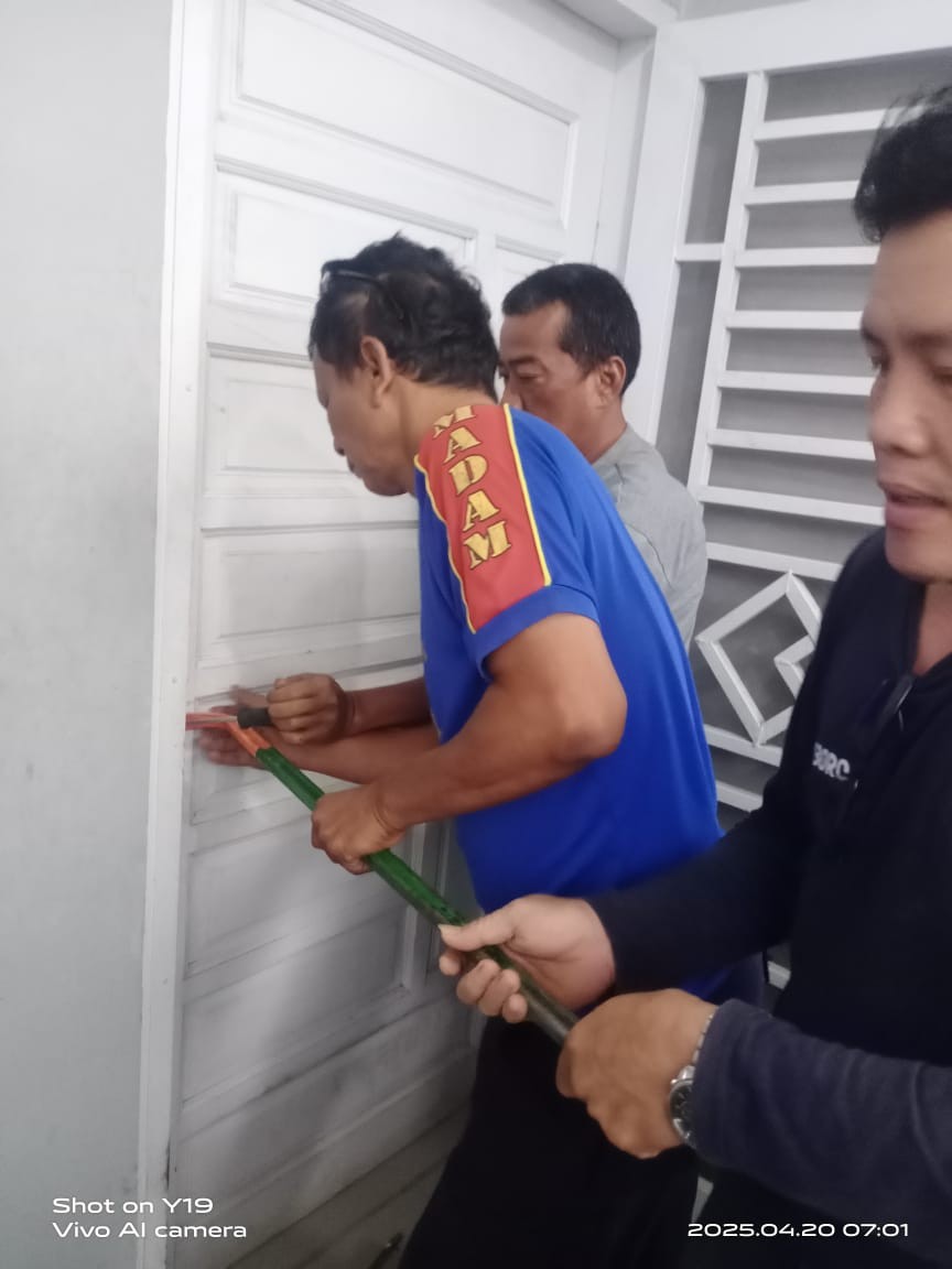 Rumah tidak bisa terbuka akibat kunci patah