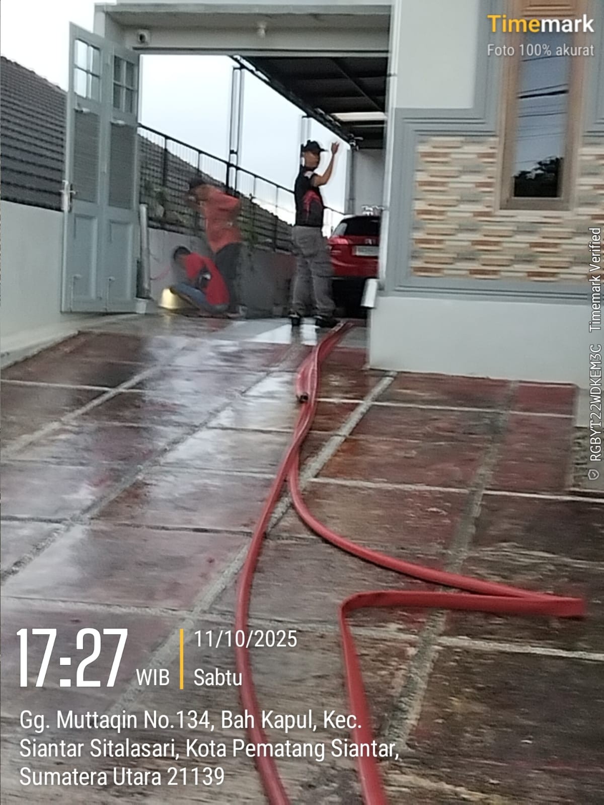 Personil Dinas Pemadam Kebakaran dan Penyelamatan melaksanakan giat LIBAS (Lihat Sumbat Gas) di Jl.