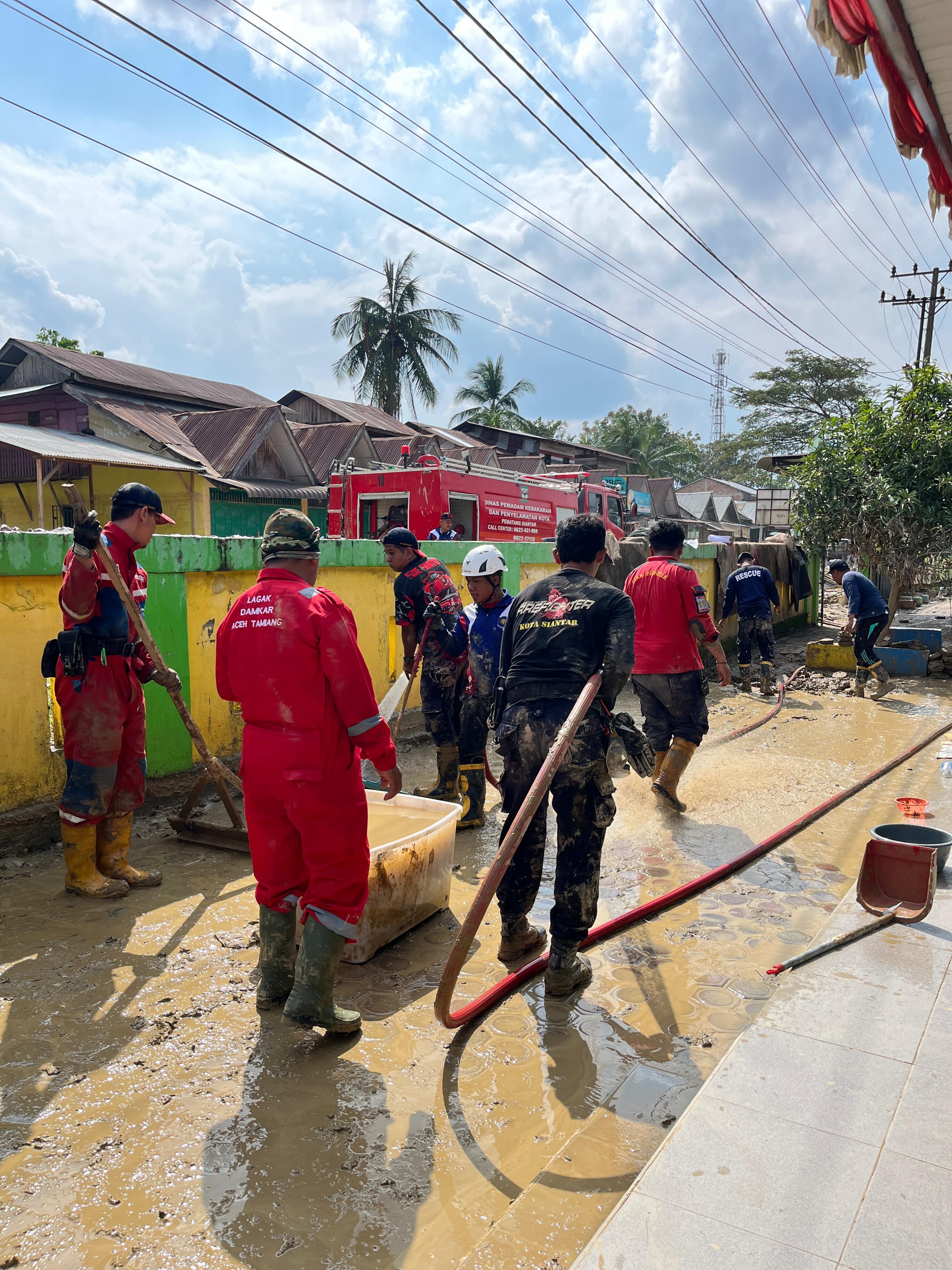 Kepala Dinas Pemadam Kebakaran dan Penyelamatan Kota Pematangsiantar   Bapak Herri Okstarizal, S.H.,