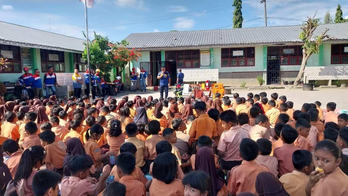 Edukasi dan Pengenalan Profesi Pemadam Kebakaran  Kepada UPTD SD Negeri 122349