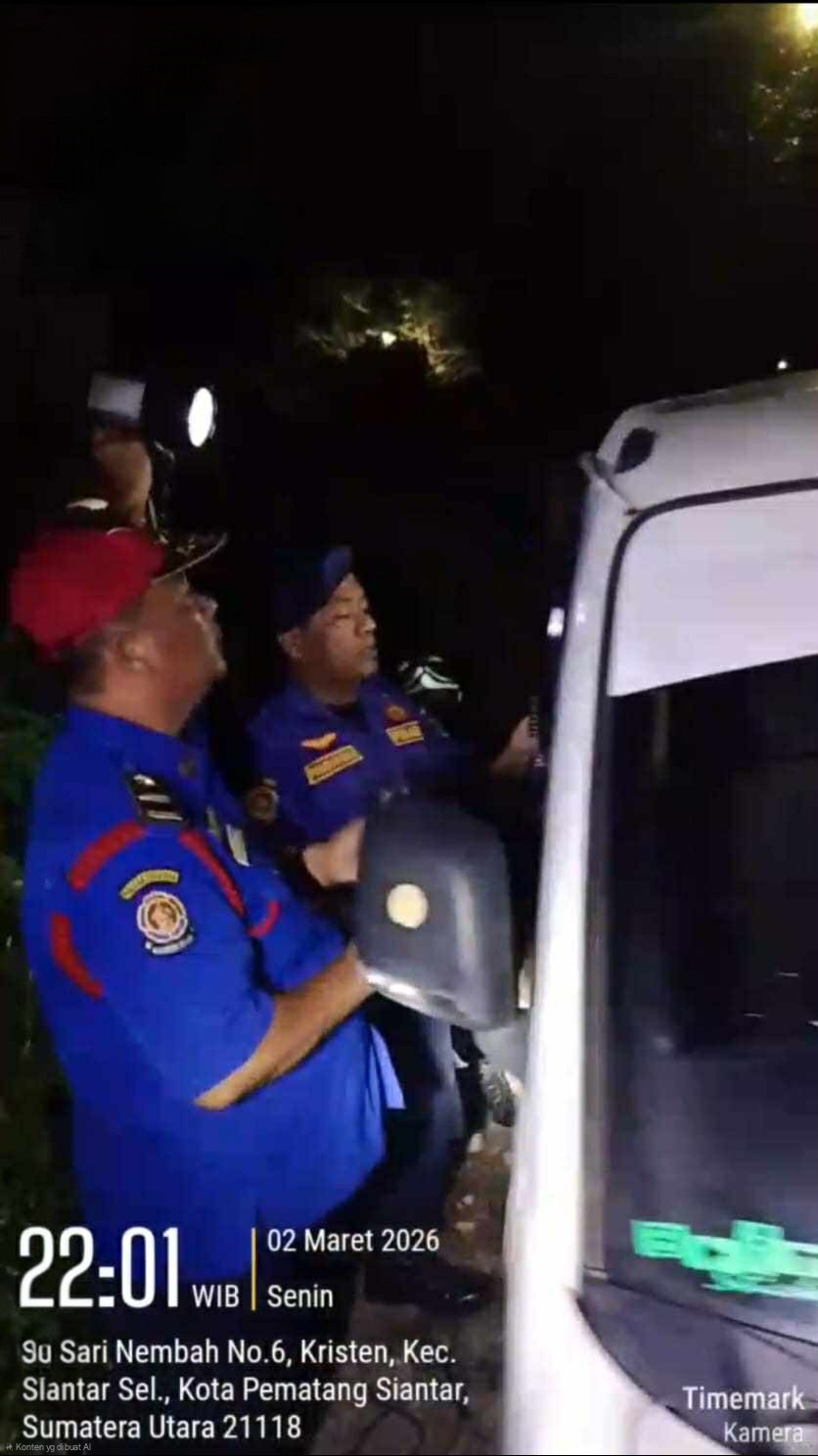 evakuasi Kunci Mobil yang tertinggal di dalam mobil yang terkunci di   Jl. Sarinembah